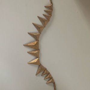 Costume gold necklace